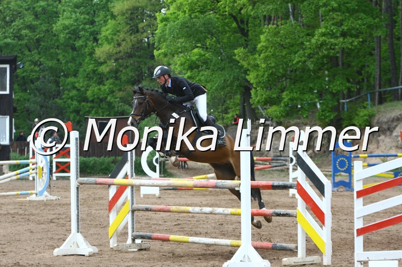 104M4206_Ursula_Spring M.JPG